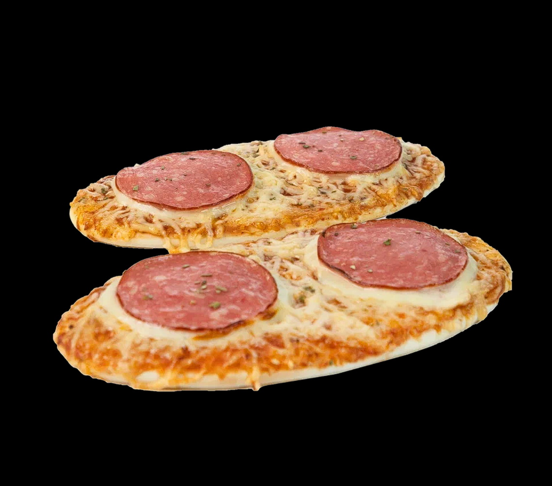 Пиццетта овальная с салями (с моцареллой, салями и соусом Песто)